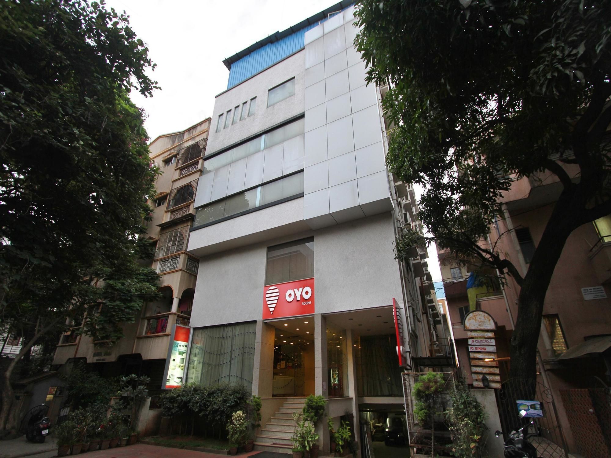 Oyo 435 Hotel Amshi International Bangalore Exterior photo