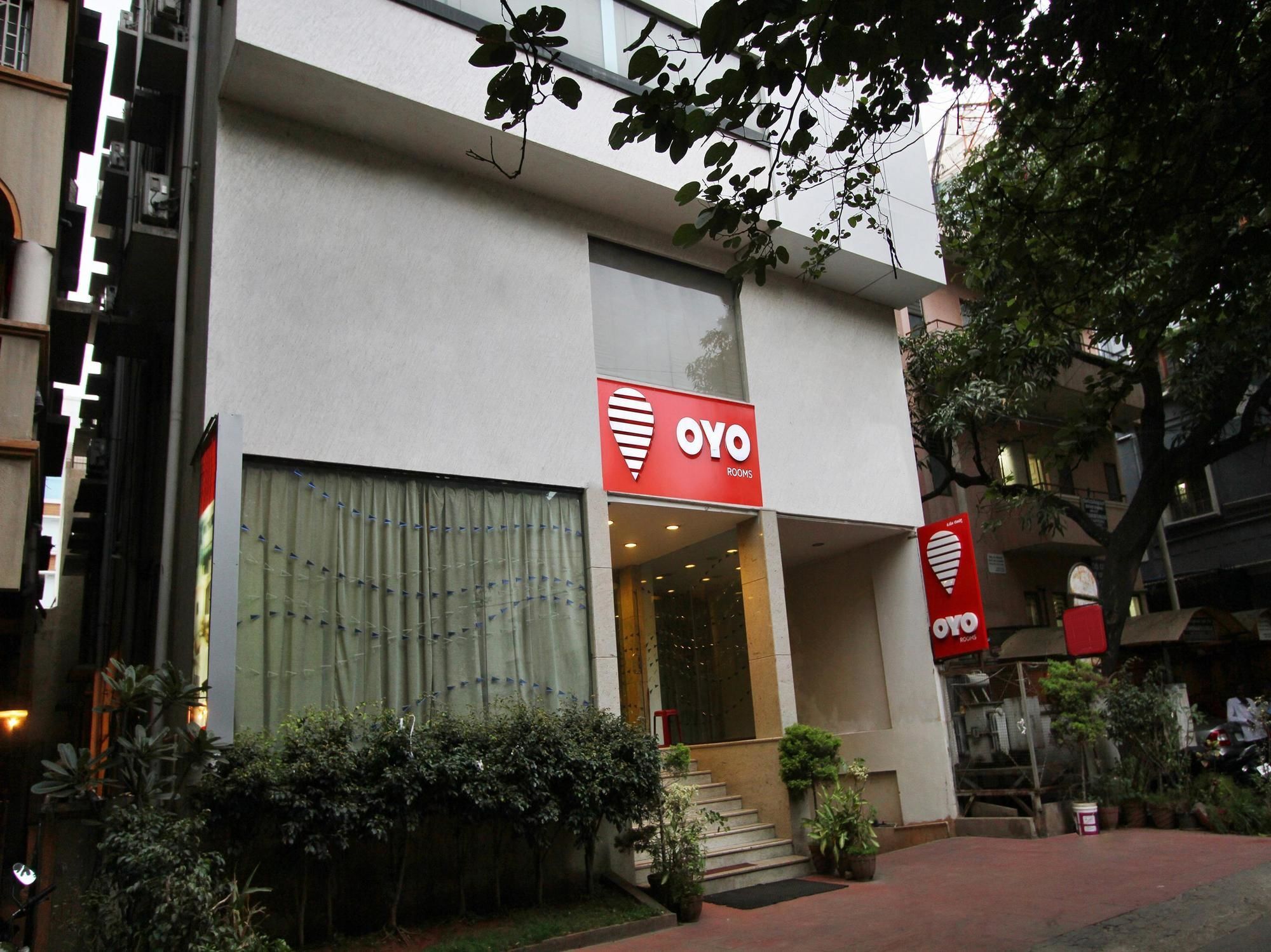 Oyo 435 Hotel Amshi International Bangalore Exterior photo